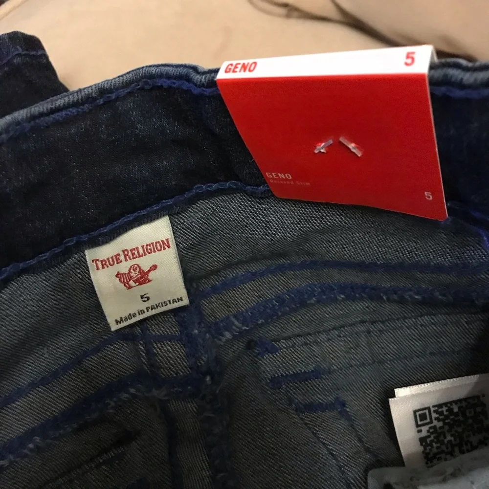 True Religion jean shorts size 5 little boy NWT